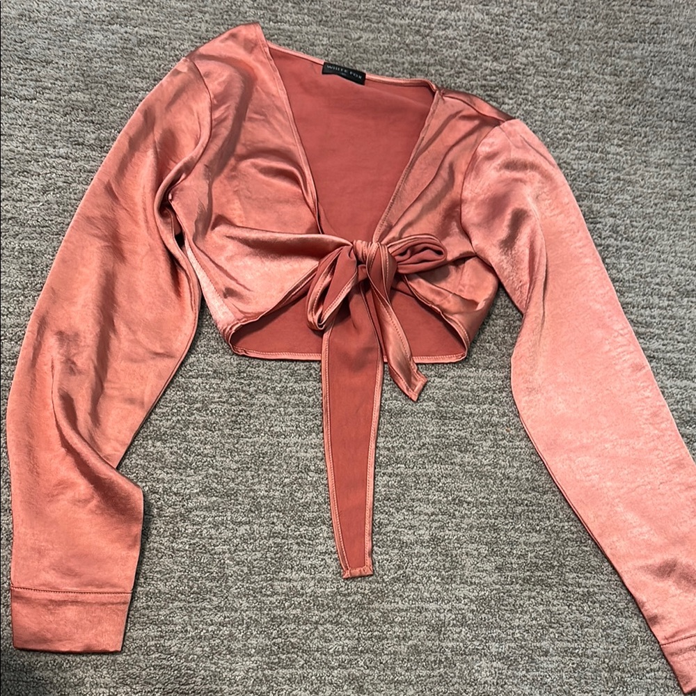White Fox Boutique Pink Tie-Front Crop Blouse